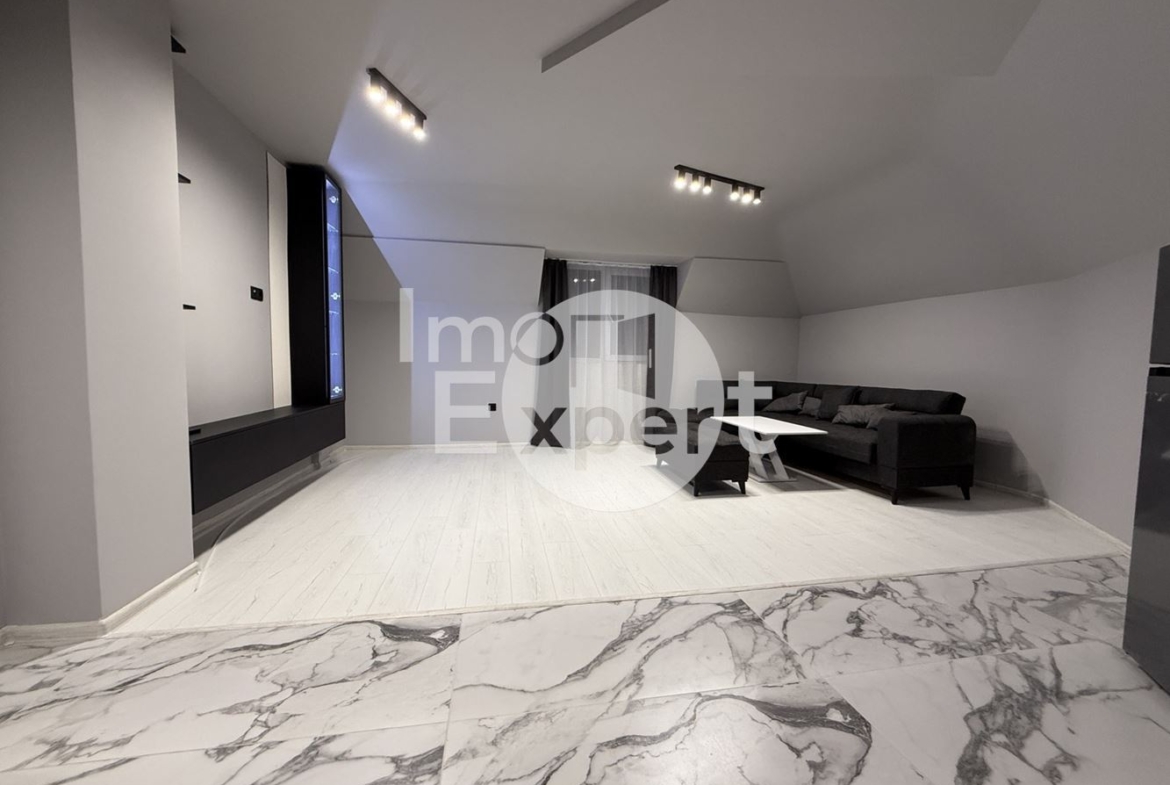 Тристаен апартамент до ключ с кухня акт16 в жк.Меден рудник - 0