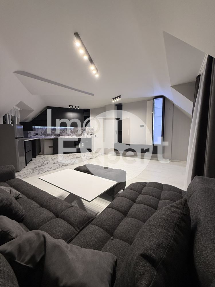 Тристаен апартамент до ключ с кухня акт16 в жк.Меден рудник - 0