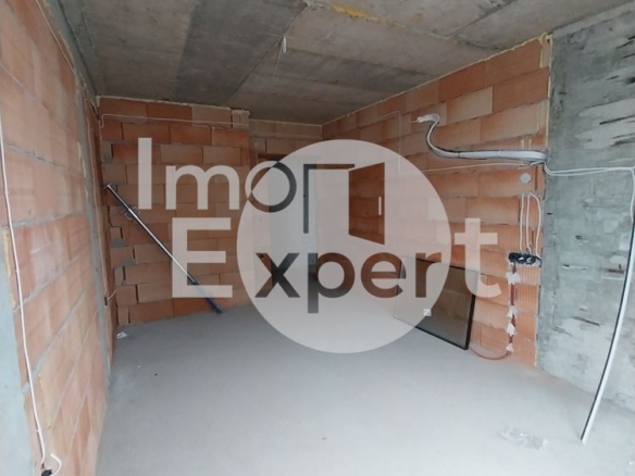 Апартамент с две спални и паркомясто в цената - 0