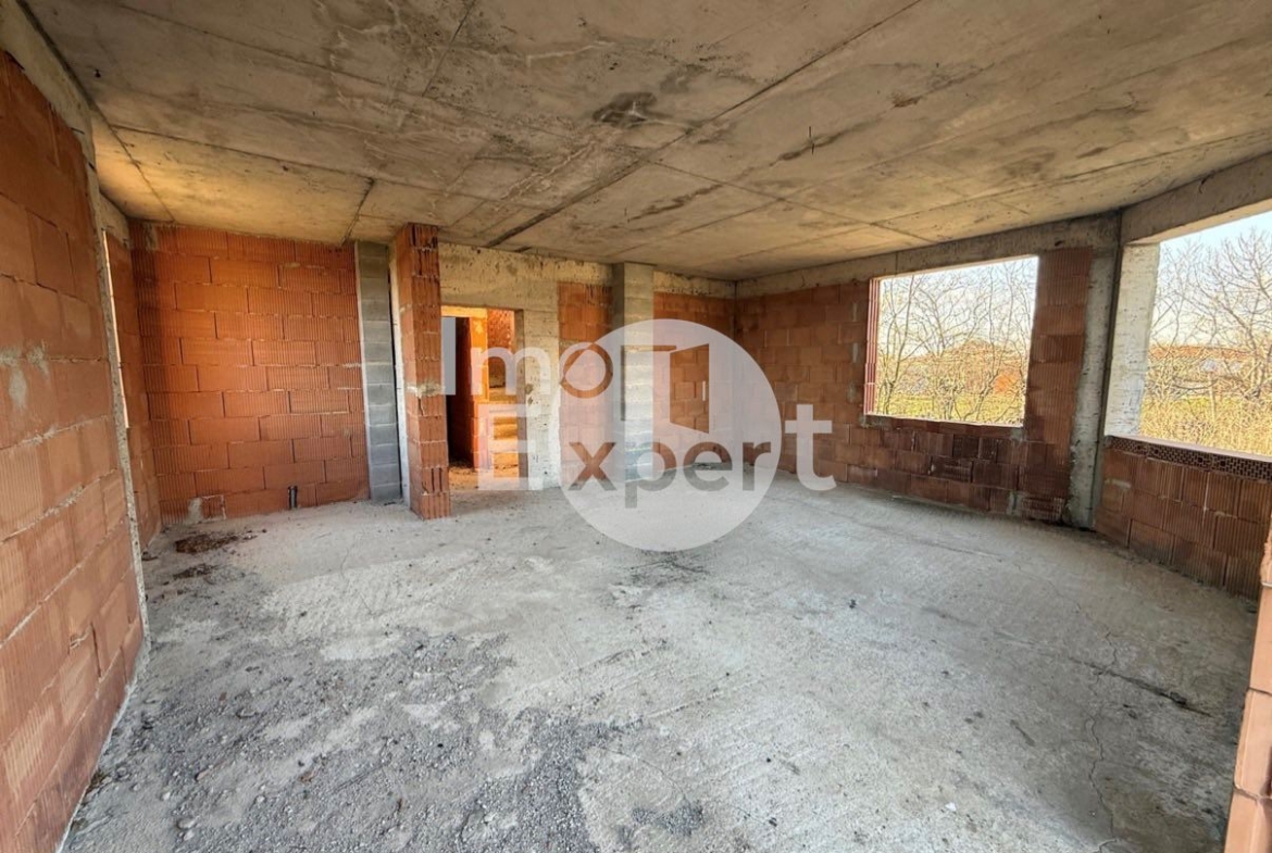 Къща на груб строеж в село Аспарухово - 0