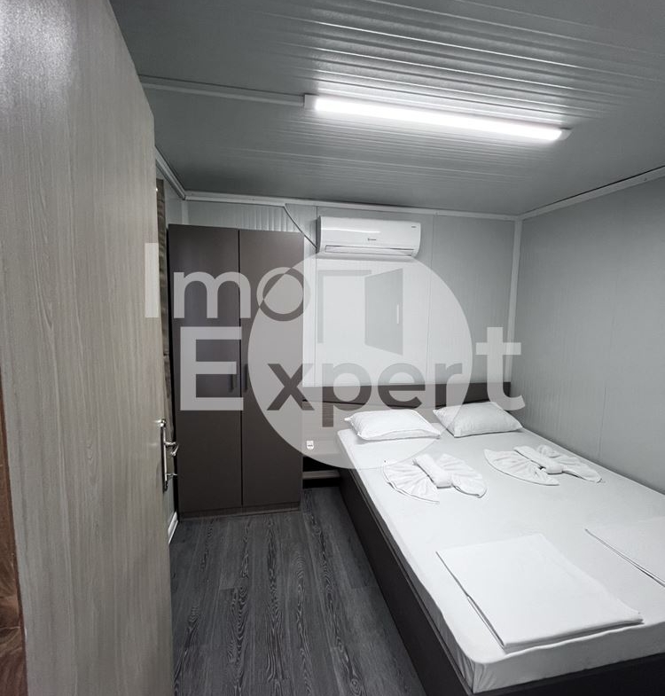 ПРОДАВА СЕ БУНГАЛО НА ПЪРВА ЛИНИЯ - 0