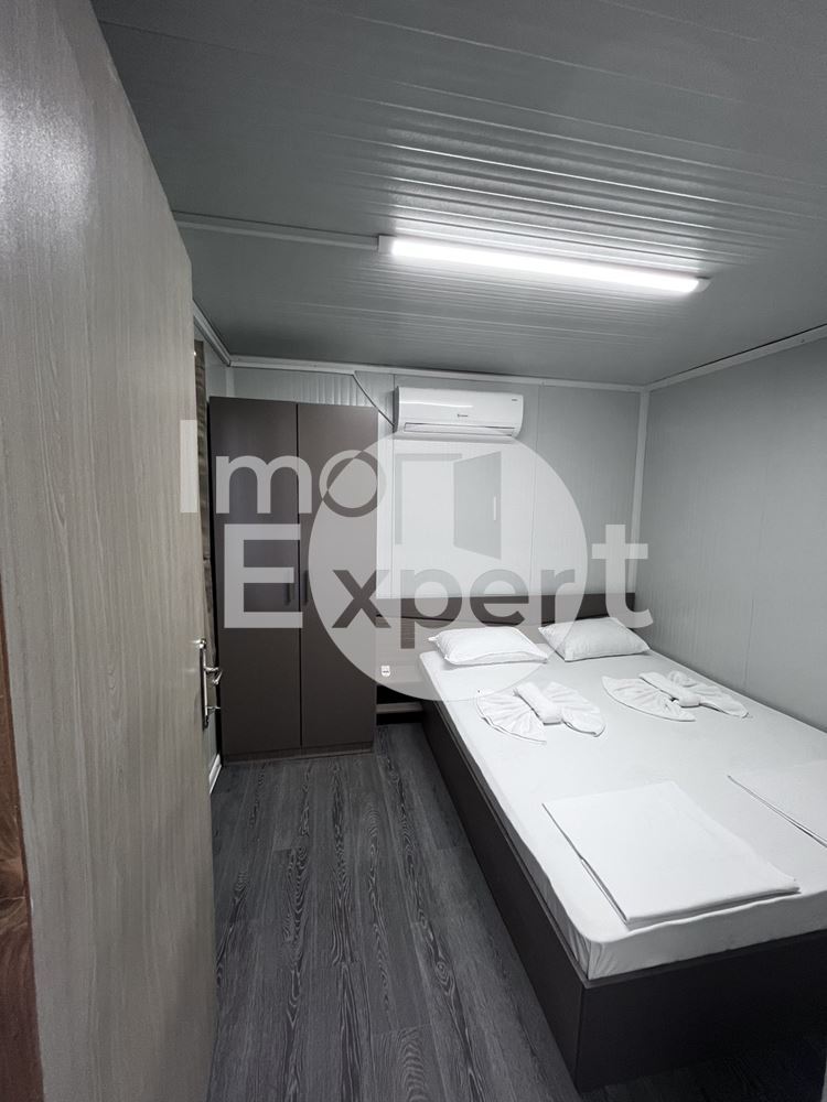 ПРОДАВА СЕ БУНГАЛО НА ПЪРВА ЛИНИЯ - 0