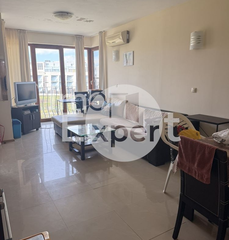 Апартамент с две спални на метри от морето - 0