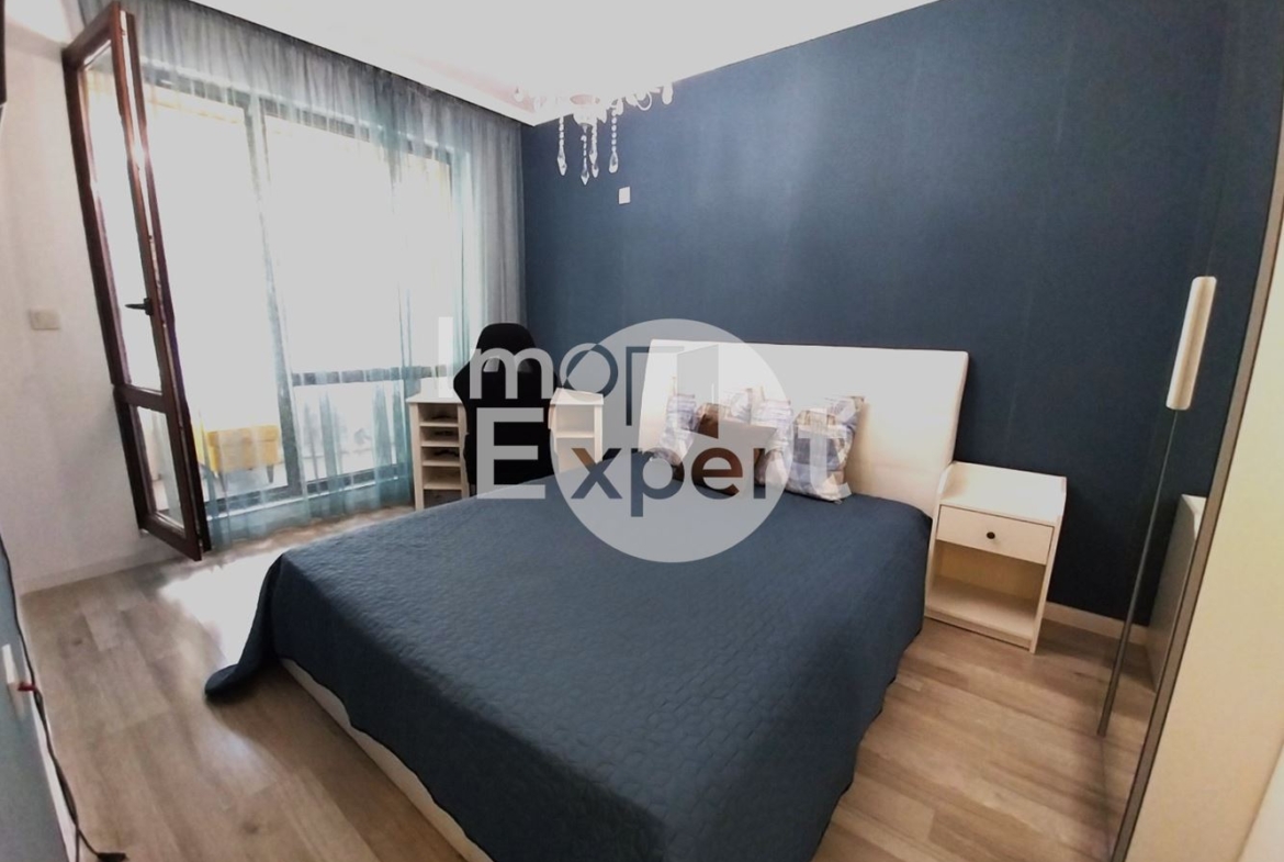 Луксозен, обзаведен, двустаен апартамент в Сарафово - 0