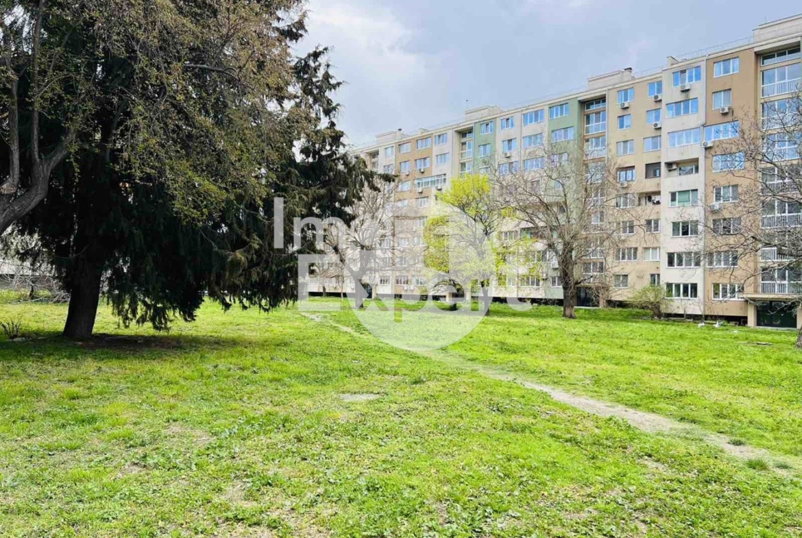 Имот с добър потенциал, разположен в район с високо търсене!!! - 0