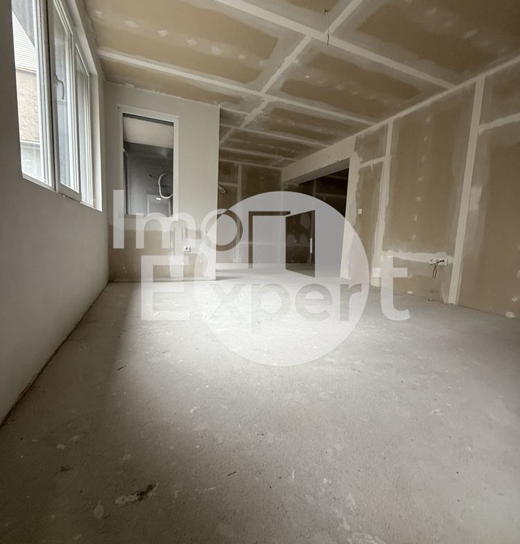 Тристаен апартамент в ж.к. Зорница - ПРЕД АКТ16 - 0