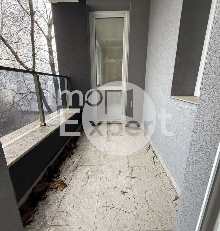 Тристаен апартамент в ж.к. Зорница - ПРЕД АКТ16 - 0