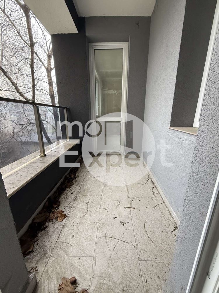 Тристаен апартамент в ж.к. Зорница - ПРЕД АКТ16 - 0