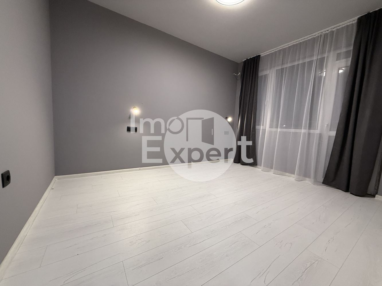 Тристаен апартамент до ключ с кухня акт16 в жк.Меден рудник - 0