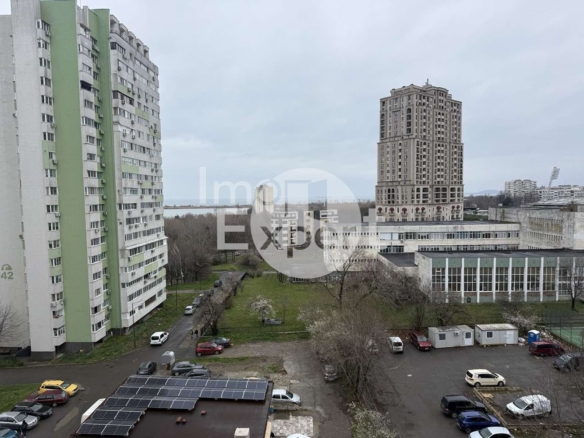 Тристаен апартамент в ж.к. Зорница - ПРЕД АКТ16 - 0