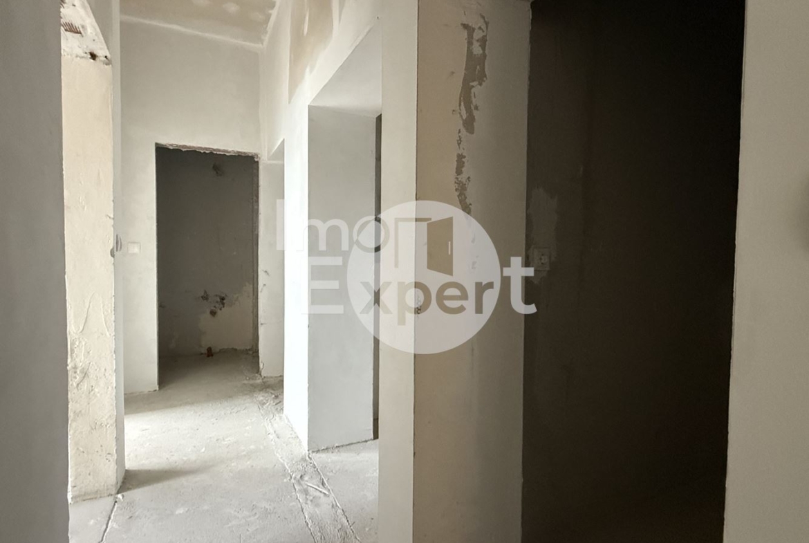 Тристаен апартамент в Зорница гр. Бургас - 0