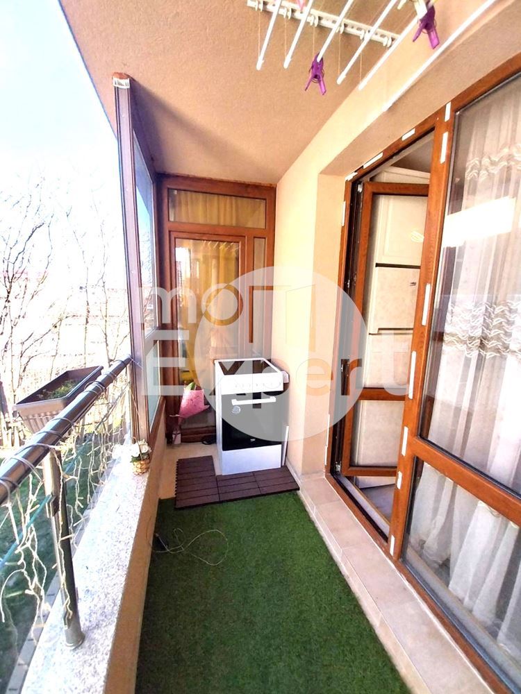 Луксозен, обзаведен, двустаен апартамент в Сарафово - 0