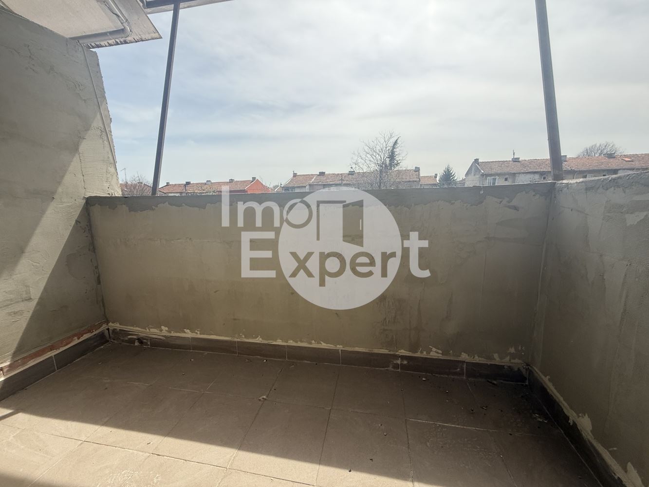 Апартамент със три помещения в кв.Долно Езерово - 0