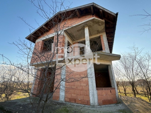 Къща на груб строеж в село Аспарухово - 0