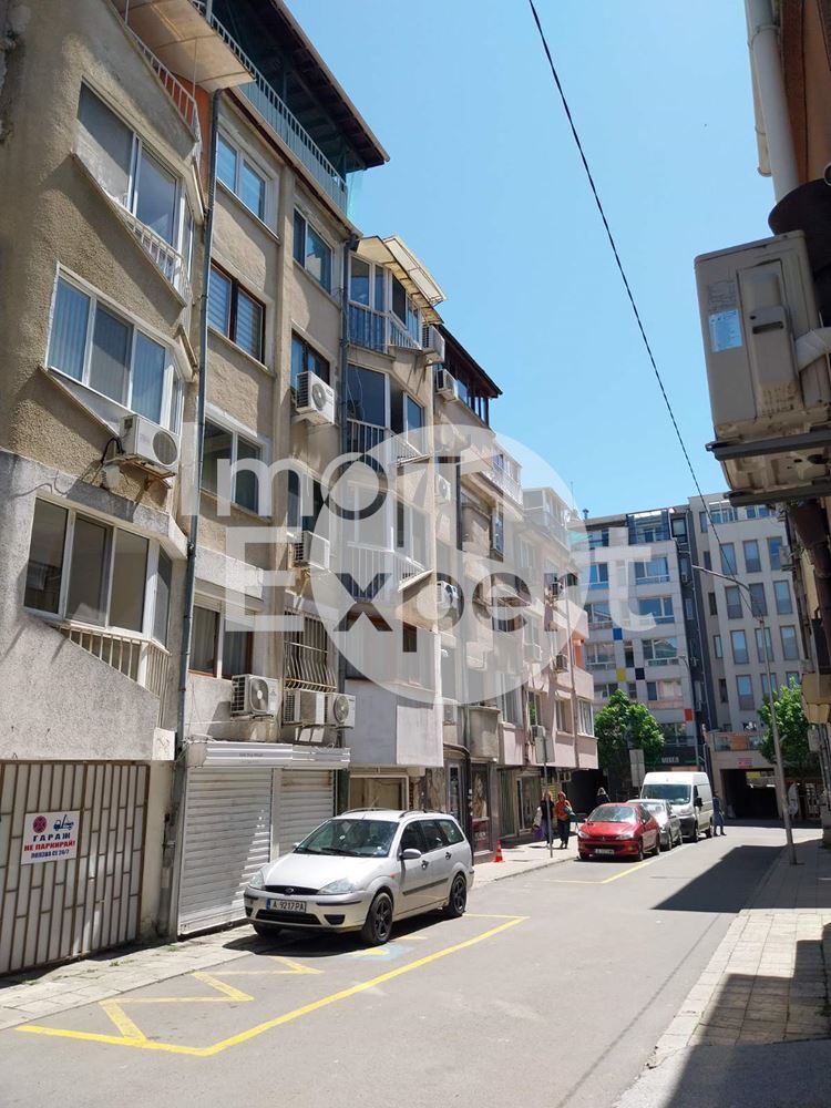 Артистично студио в сърцето на Бургас под наем-0 Артистично студио в сърцето на Бургас под наем - 0