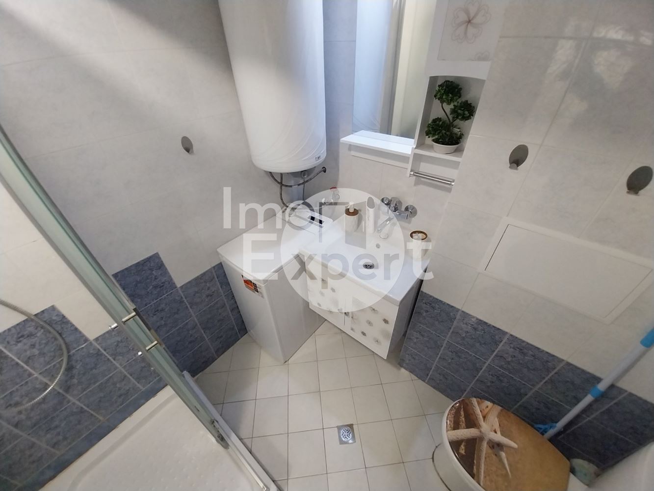 Артистично студио в сърцето на Бургас под наем-0 Артистично студио в сърцето на Бургас под наем - 0